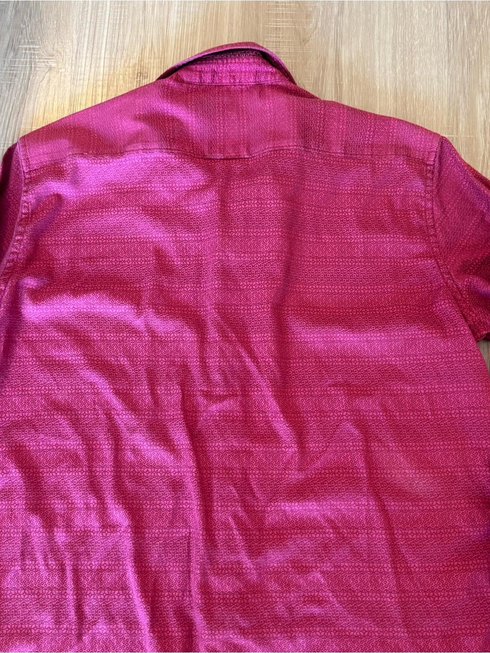 Robert Graham Men’s Red/Burgundy Button-Up Shirt - Picture 9 of 10